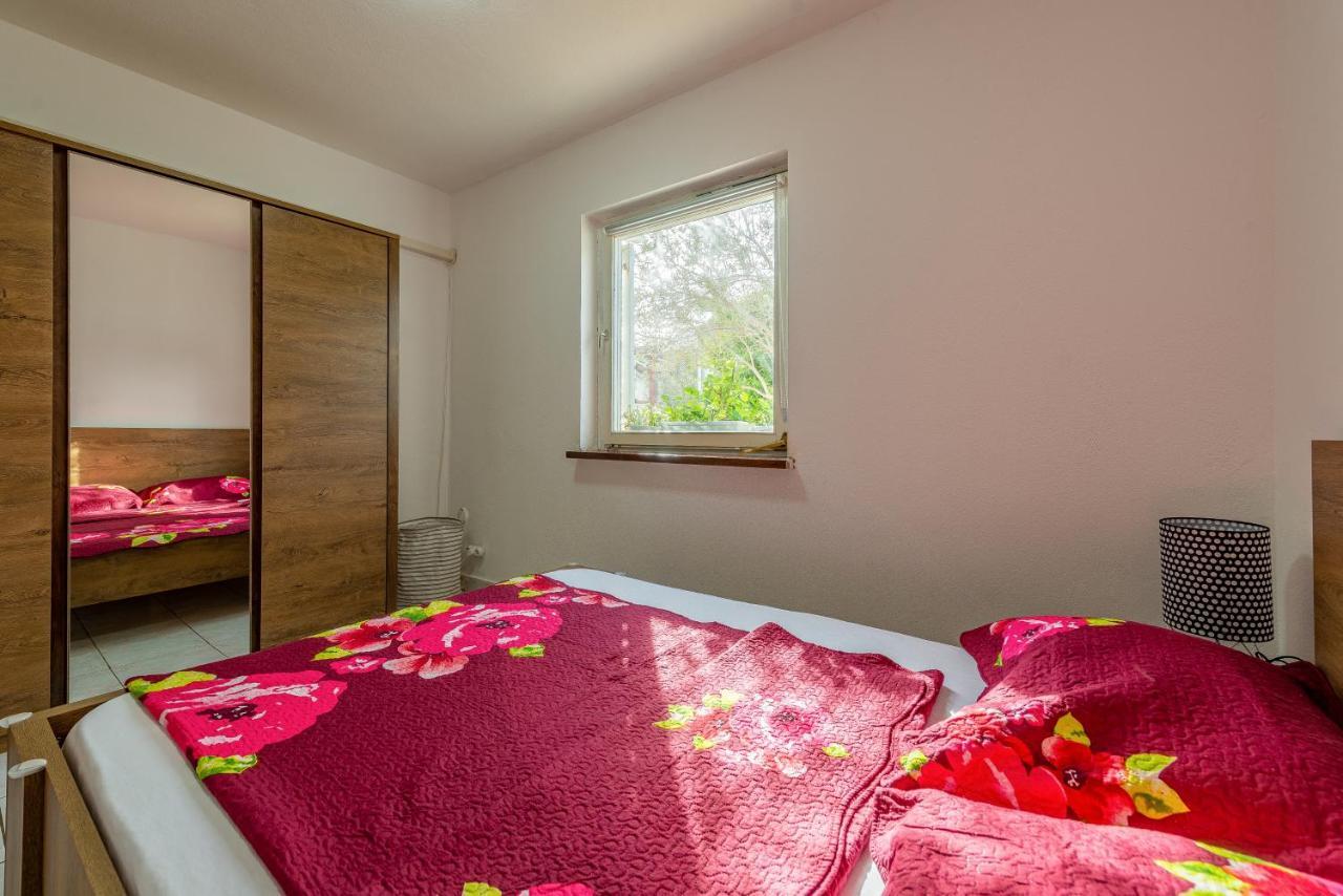 Apartments Villa Agape Vir Kültér fotó