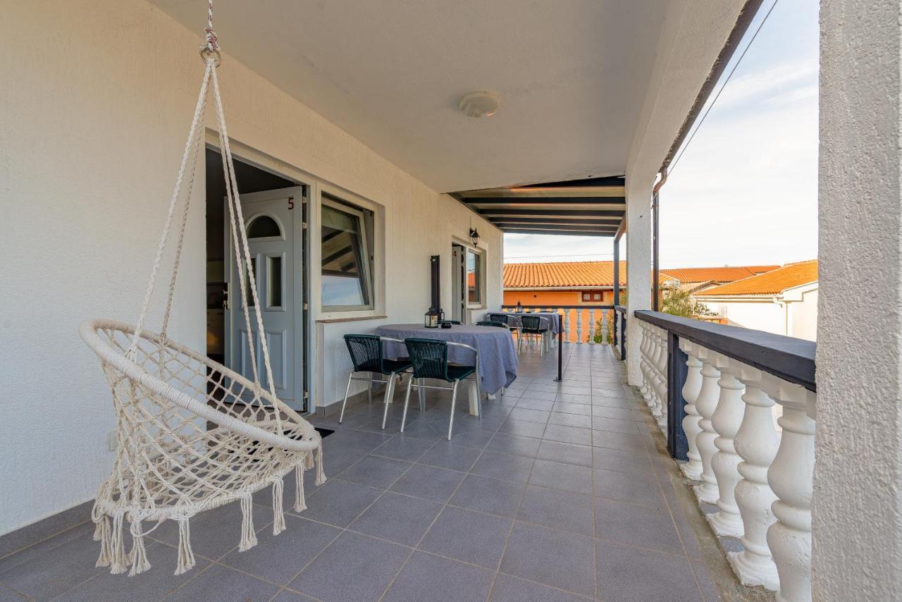 Apartments Villa Agape Vir Kültér fotó