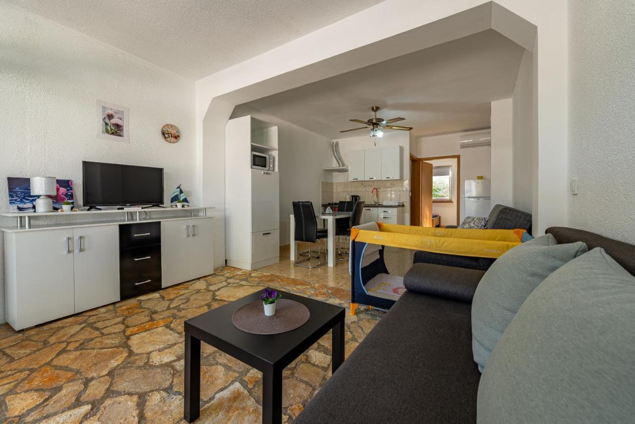 Apartments Villa Agape Vir Kültér fotó