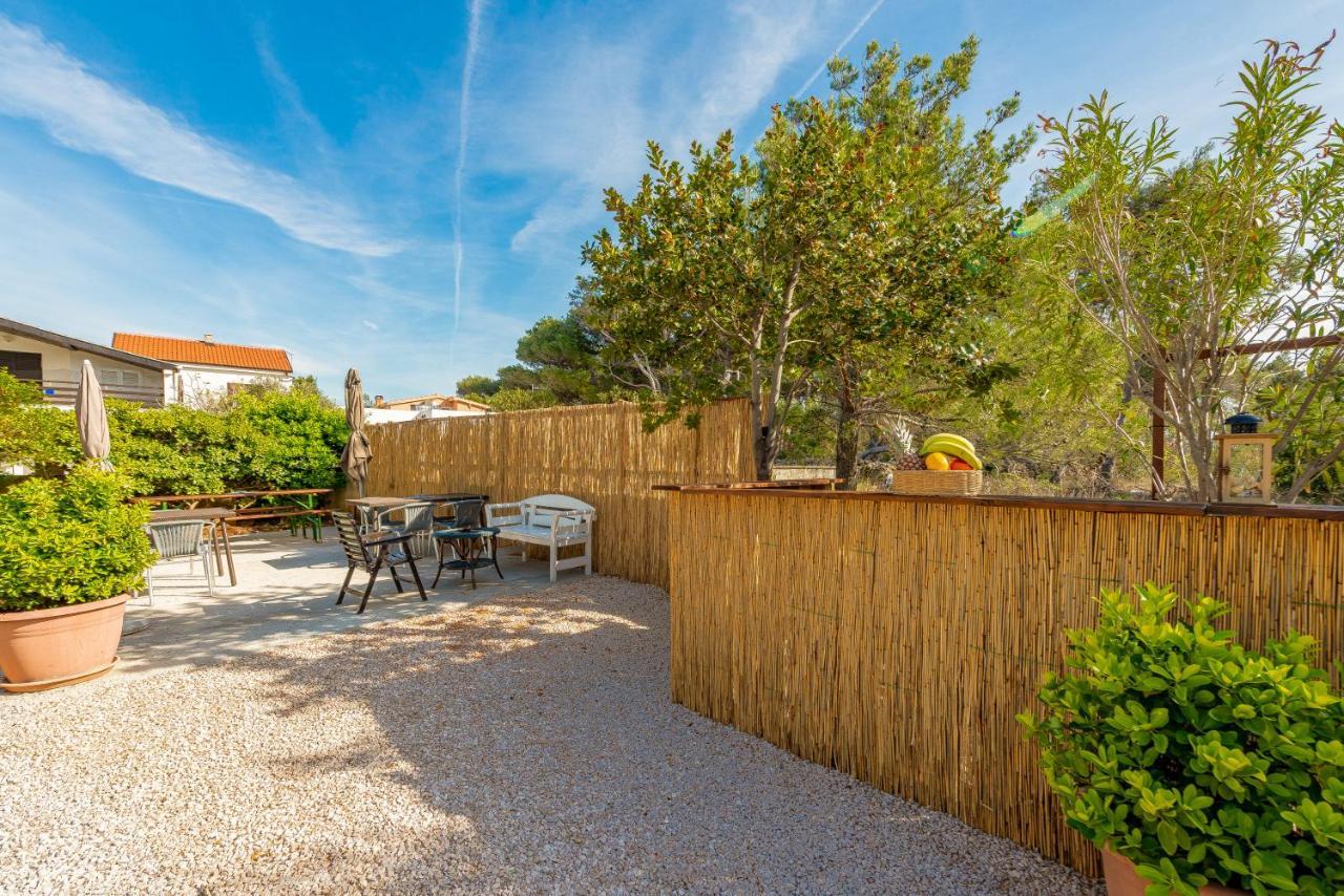 Apartments Villa Agape Vir Kültér fotó