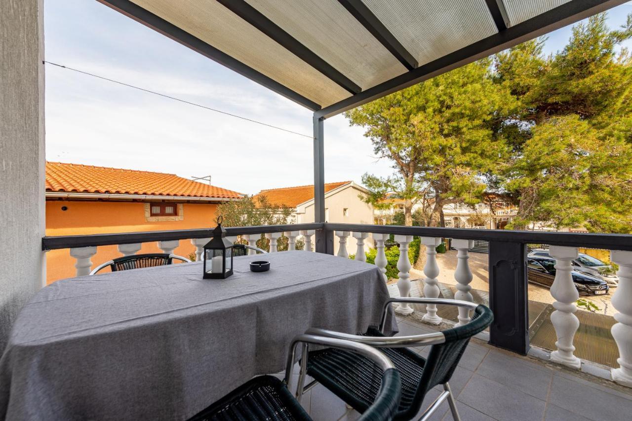 Apartments Villa Agape Vir Kültér fotó